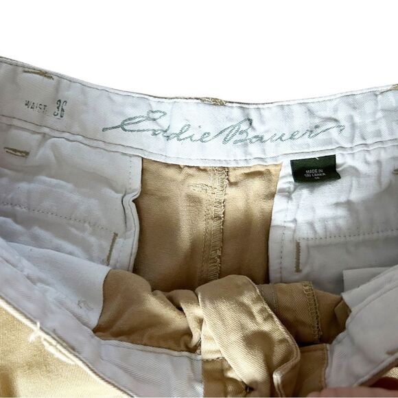Eddie Bauer Shorts Mens 36 Brown Tan Chino Cotton Casual Outdoor - Picture 3 of 3